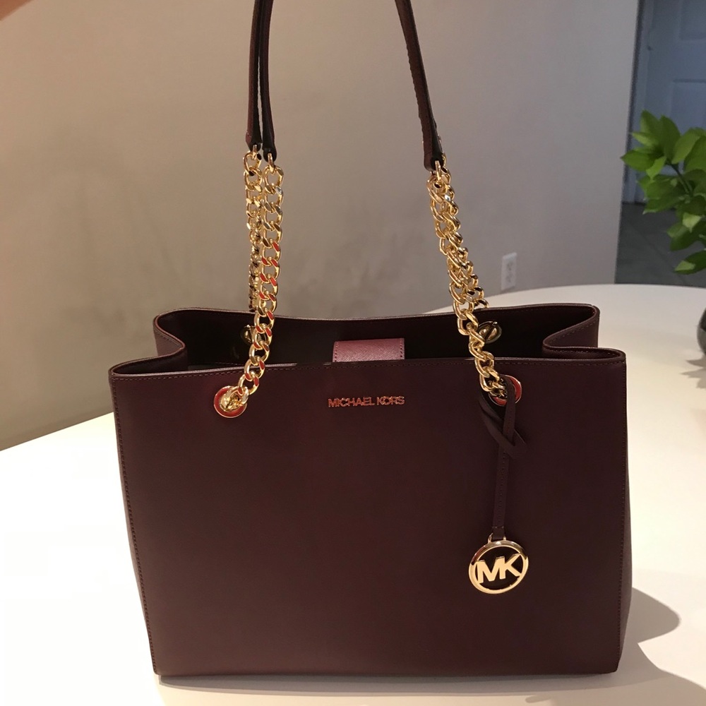 Michael Kors Bags - Picture 3 of 6